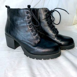 Soda Combat boots
